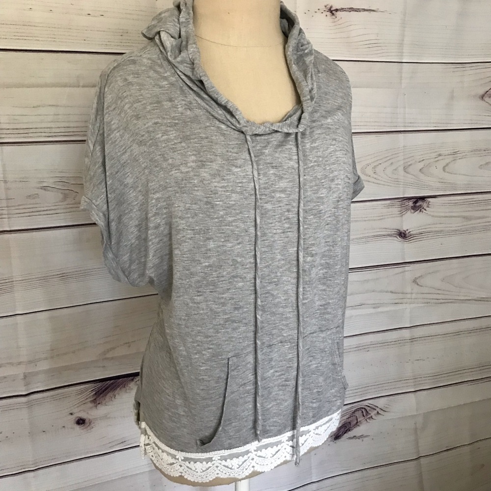 Ginger G | Gray Short Sleeve Pullover